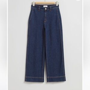 Wide High-Waist Jeans